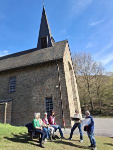 5dc2d2f2-1298-4a71-ac85-cdc3d158ebcd